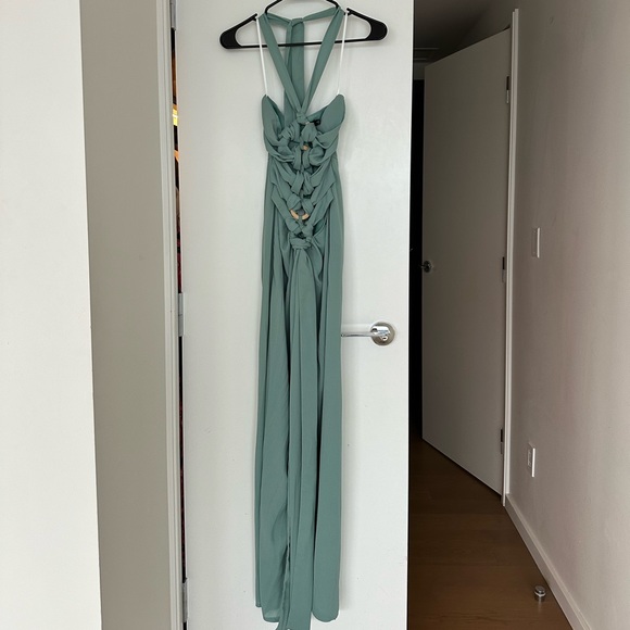 Cut out maxi dress - Picture 2 of 4